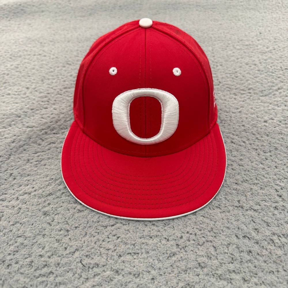 Oregon Ducks The Game Pro  Red Fitted Hat Size Medium Perforated Baseball Cap